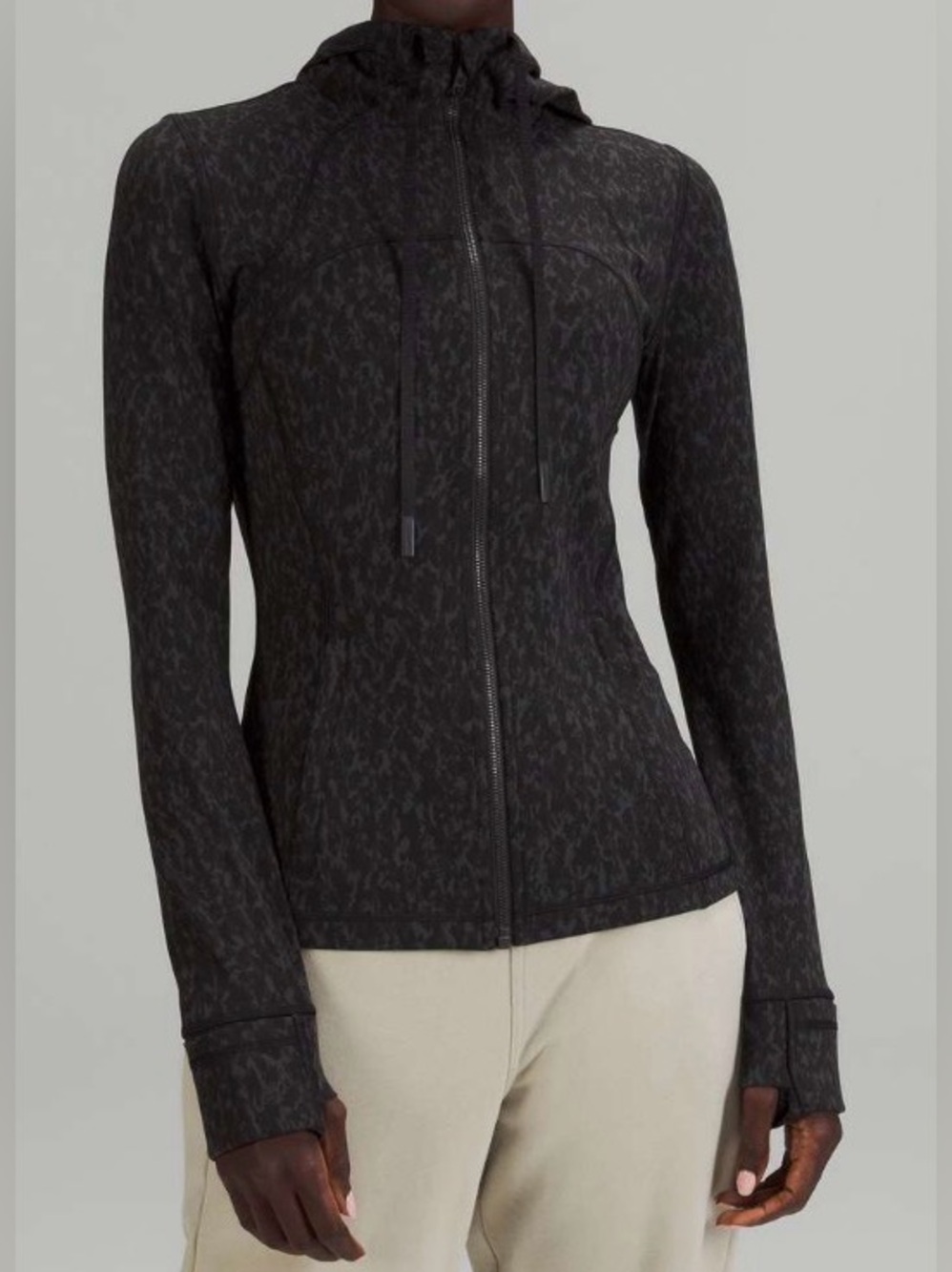 NWOT New Lululemon Hooded Define Jacket *Nulu
Leopard Camo Deep Coal Multi